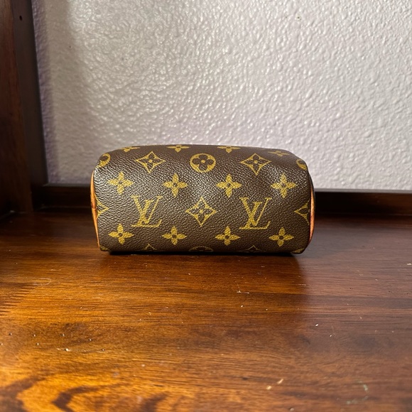 Authentic Louis Vuitton Mini HL Speedy🤎💛 - Picture 10 of 16